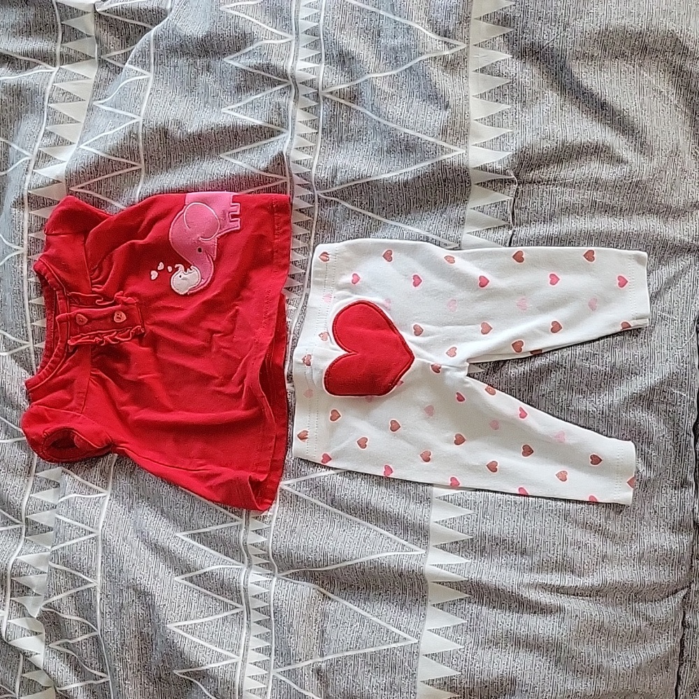 Carters newborn outfit.